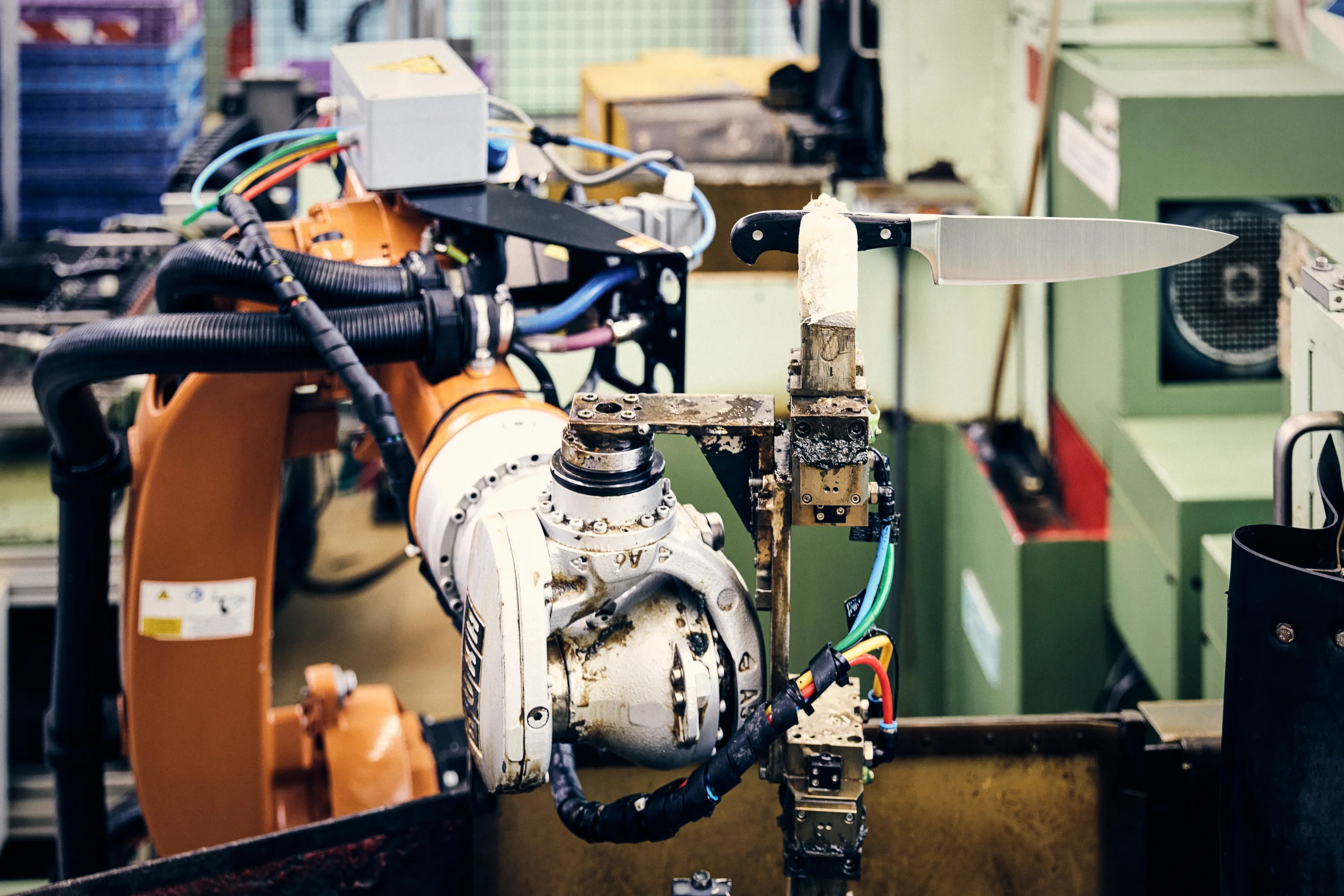 WMF Messerschmiede 22 by Robert Brembeck