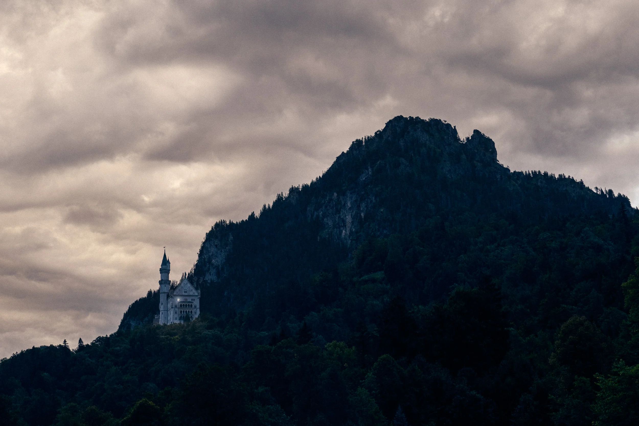 Das Luftschloss x Stern 4 by Robert Brembeck